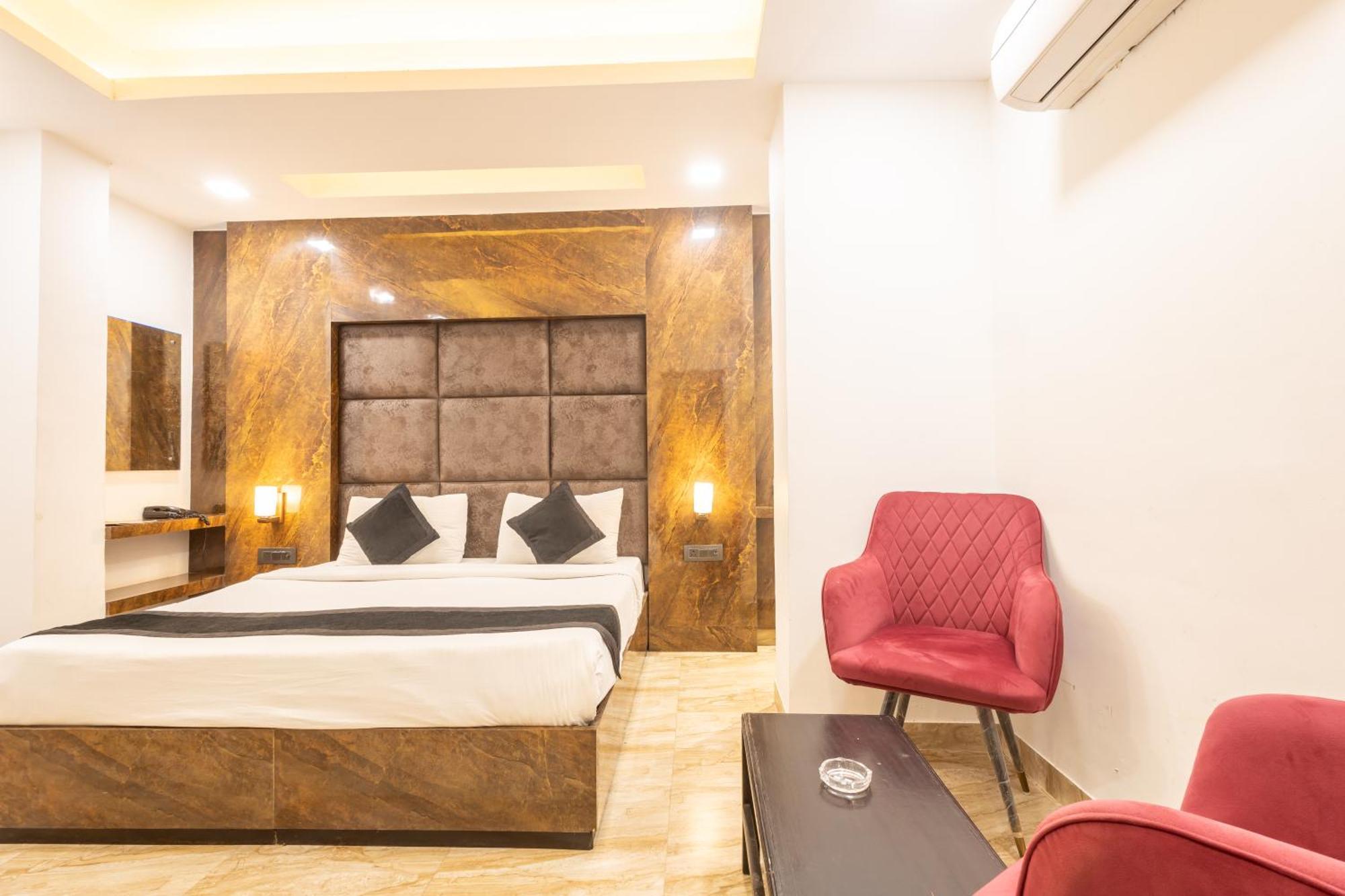 Hotel Cosmo Near Blk Hospital Karol Bagh Delhi  Esterno foto